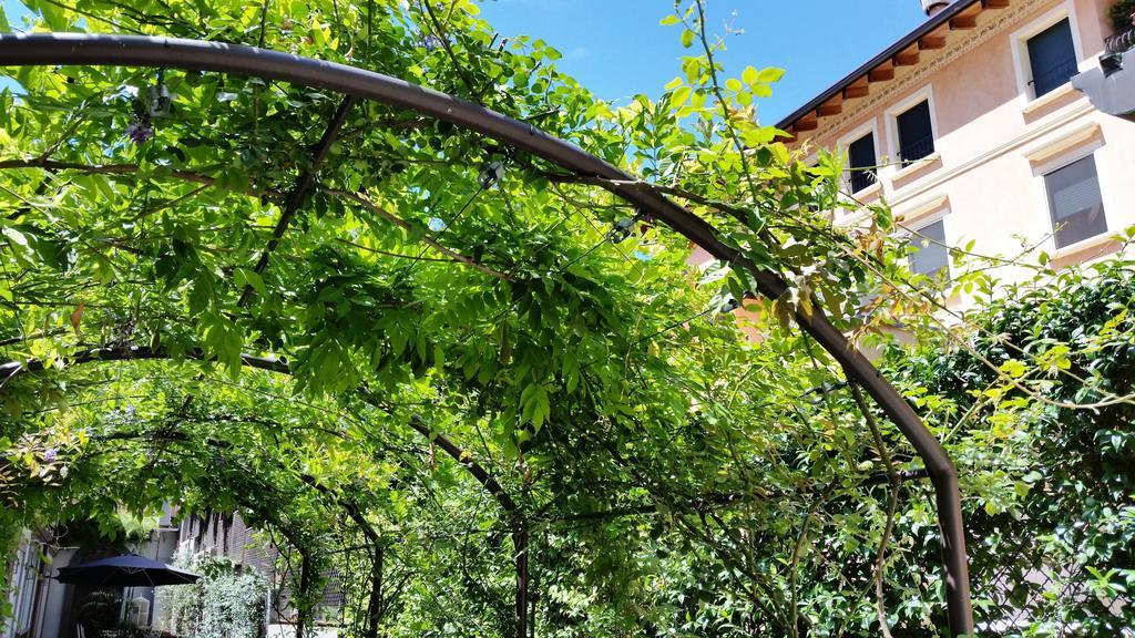 Corte Merighi Charming Rooms Verona Eksteriør bilde